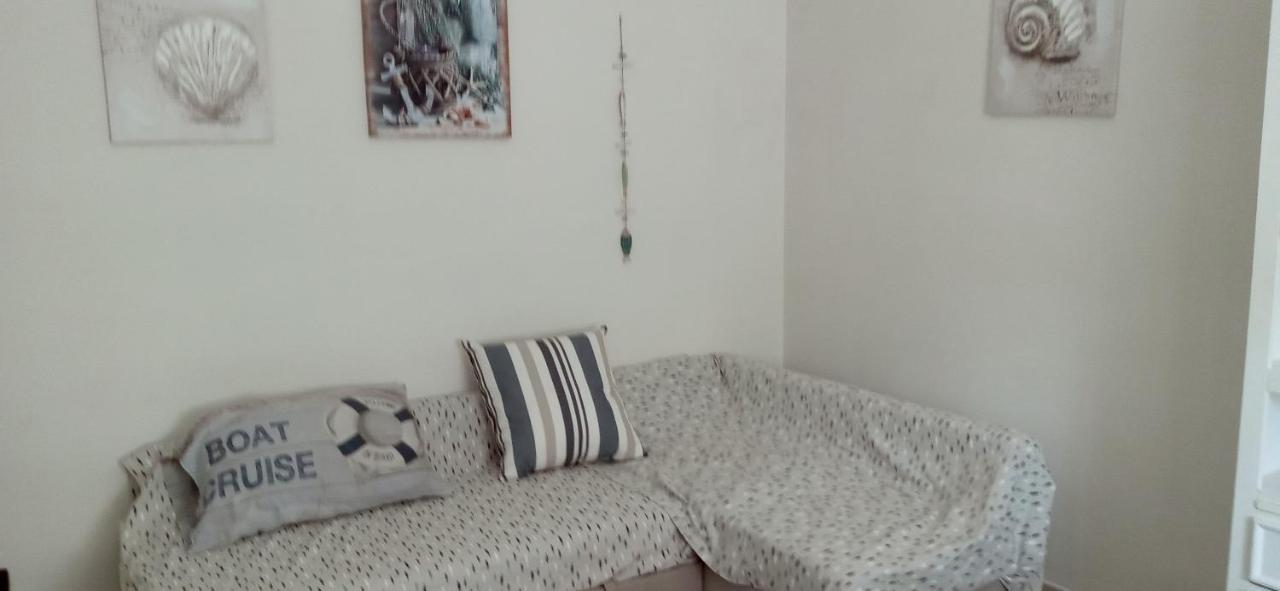 Gli Oleandri Villa Livorno Buitenkant foto